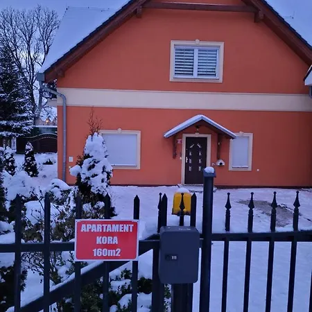Kora Cieplice 아파트