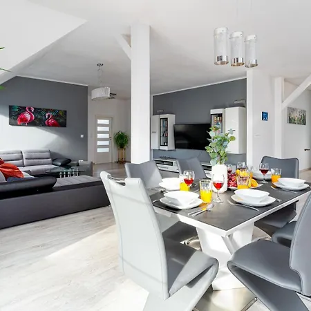 Kora Cieplice Apartman