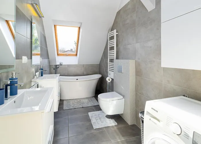 Kora Cieplice Апартаменты